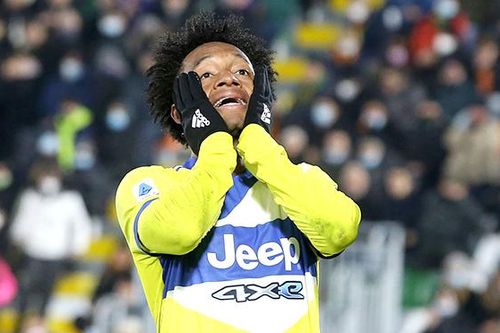Góc Anh Ngọc: Vì một cuộc đua Scudetto nghẹt thở nhất