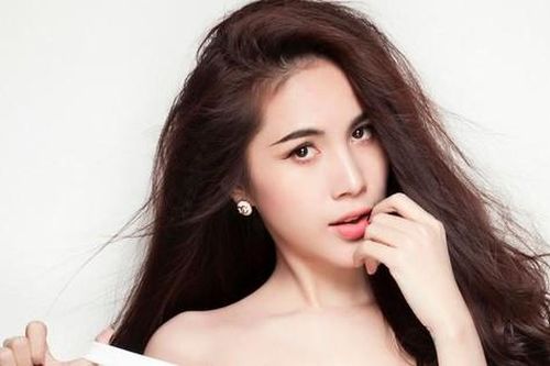 Sau nhiều lần bị nghi ngờ mang thai, Thủy Tiên đã có câu trả lời rõ ràng bằng một tấm ảnh