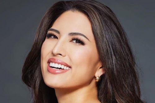 Hoa hậu Nhật Bản bị chỉ trích về bộ quốc phục mặc tại bán kết Miss Universe
