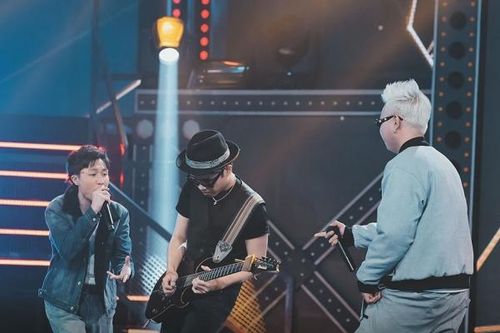 Rap Việt tập 10: Màn 'so găng' 10 chiến binh tinh nhuệ nhất của HLV Binz