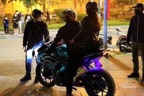 Thanh thiếu niên Hà Nội độ pô 'xé gió', tiếng nổ như sấm chỉ để thị uy