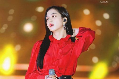 Sao Hàn so kè nhan sắc khi diện đồ màu đỏ: Jennie và Jisoo vẫn thua mỹ nhân gợi cảm này