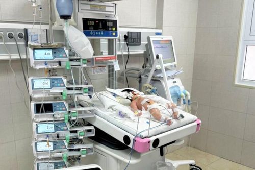 Chữa viêm da cho con theo cách nhiều người làm, mẹ trẻ suýt 'ôm hận'