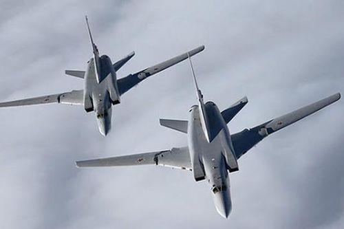 Máy bay ném bom hạt nhân Nga tuần tra bầu trời Belarus giữa cằng thẳng với Ukraine