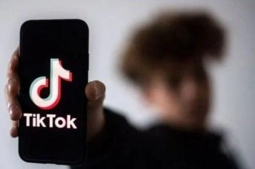 Nhiều trường học ở Mỹ phải đóng cửa vì trào lưu bạo lực trên TikTok