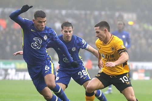 Sứt mẻ lực lượng, Chelsea xa ngôi đầu