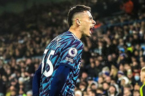 Không Aubameyang, Arsenal vẫn chắc Top 4
