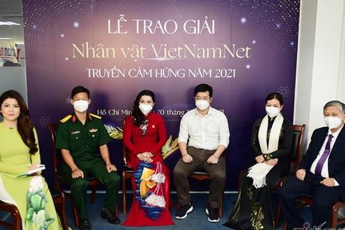 Trao giải Nhân vật VietNamNet truyền cảm hứng năm 2021