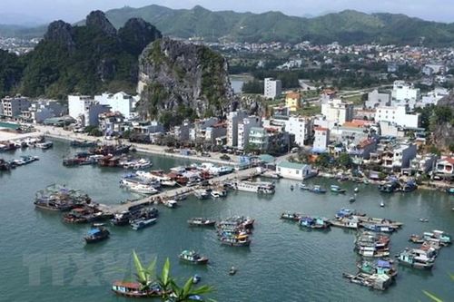 Quảng Ninh 'vượt bão' COVID-19, duy trì GRDP tăng hơn 10,2%