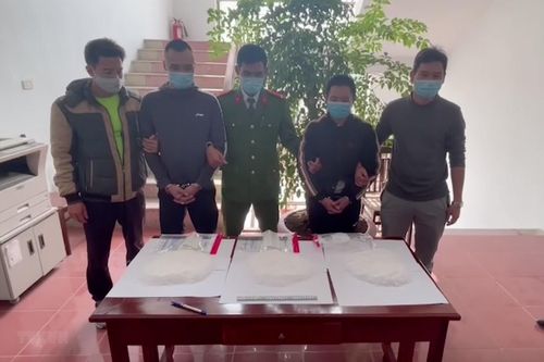 Hưng Yên: Bắt tạm giam hai đối tượng vận chuyển trái phép 3kg ma túy