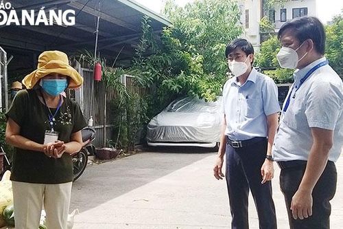 Nêu cao tính tiên phong, gương mẫu của cán bộ, đảng viên