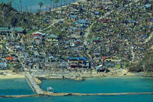 Siêu bão RAI càn quét Philippines, số người thiệt mạng lên tới 146 người
