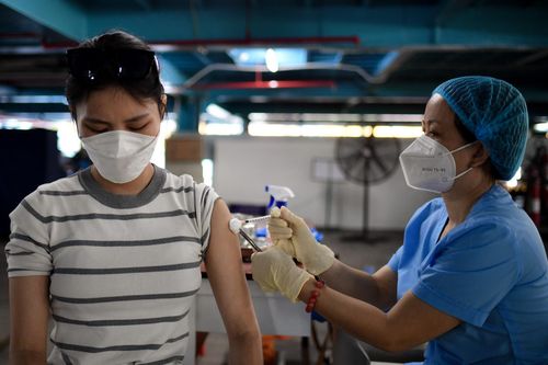 Hà Nội triển khai tiêm mũi 3 vaccine Covid-19