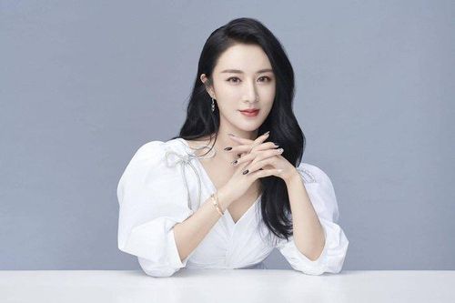 'Nữ hoàng livestream' của Trung Quốc bị phạt hơn 4.800 tỷ đồng vì trốn thuế