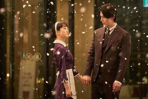 Chữa lành tâm hồn cùng Lee Dong Wook và Kang Ha Neul trong 'Happy New Year'