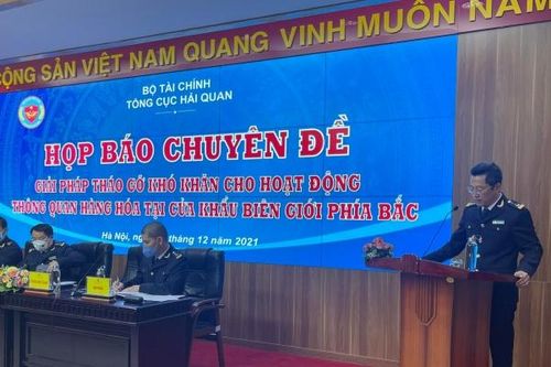 Vẫn còn hơn 4.461 xe container nông sản ùn ứ tại Lạng Sơn