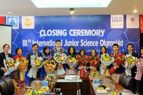 6 học sinh Việt Nam đều đạt giải Olympic khoa học trẻ quốc tế