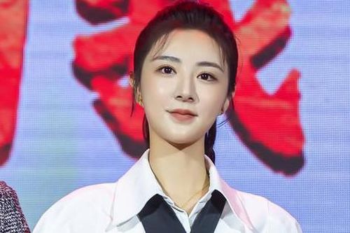 Nữ ca sĩ tỷ phú mất 'đường sống' vì trốn thuế lớn nhất lịch sử showbiz Trung Quốc