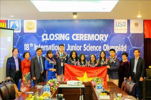 Cả 6 học sinh Hà Nội đều giành huy chương tại Kỳ thi Olympic Khoa học trẻ quốc tế