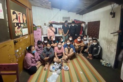 Bắt nhóm đánh bạc bằng hình thức xóc đĩa