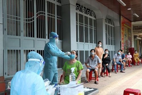CDC Đắk Lắk từng mua hàng chục nghìn bộ kit test Covid-19 từ Công ty Việt Á