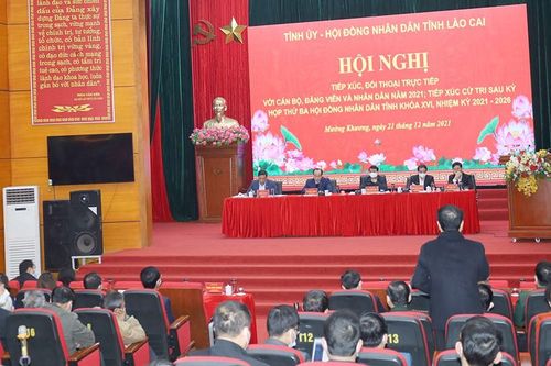Tiếp xúc, đối thoại trực tiếp với cán bộ, đảng viên và Nhân dân huyện Mường Khương