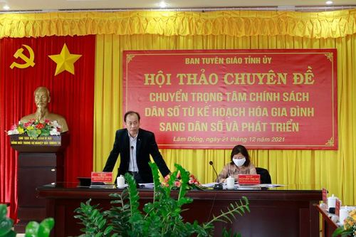 Chuyển trọng tâm chính sách dân số từ kế hoạch hóa gia đình sang dân số và phát triển