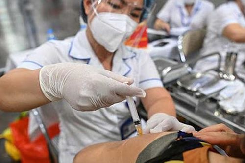 Hà Nội hướng dẫn tiêm vaccine COVID-19 mũi 3
