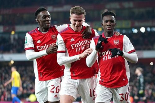 Arsenal vào bán kết League Cup sau trận thắng 5-1