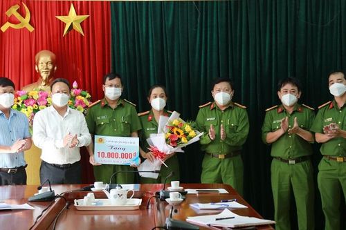 Liên tiếp triệt xóa 3 tụ điểm mua bán 'cái chết trắng'