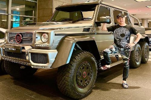 SUV 'khủng long' Brabus G700 6x6 hơn 17 tỷ đồng phục vụ lũ lụt