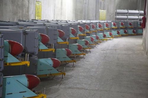 Iran tập trận hải quân với tên lửa đạn đạo và tên lửa hành trình