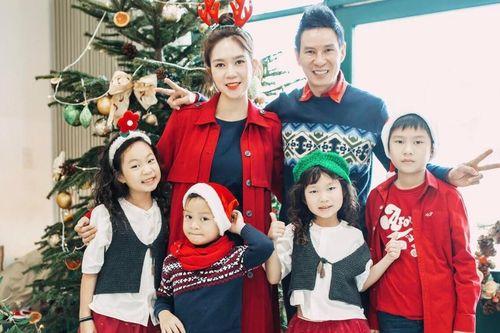 Khoảnh khắc đón Noel đầy tiếng cười của gia đình Lý Hải – Minh Hà