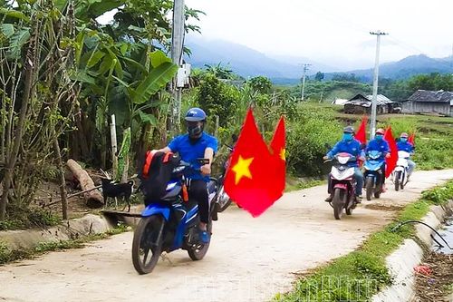 Mường Nhé tạo nguồn phát triển đảng viên