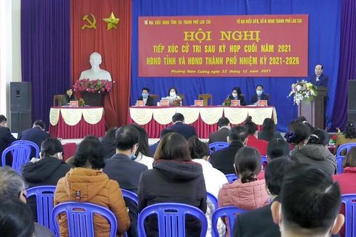 Tổ đại biểu HĐND tỉnh, HĐND thành phố Lào Cai tiếp xúc cử tri