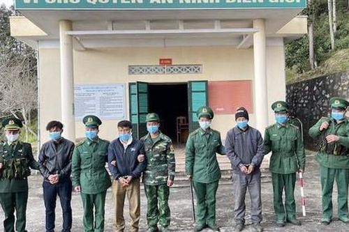 Phá đường dây mua bán người, bắt 3 đối tượng