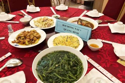 Thực hư 'bữa ăn đạm bạc giá 900 nghìn đồng' của VĐV dự Giải bơi lặn tại Đà Nẵng