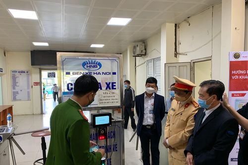 Lắp camera quét mã QR Code kiểm soát y tế, phòng chống dịch ở 2 bến xe lớn nhất Thủ đô