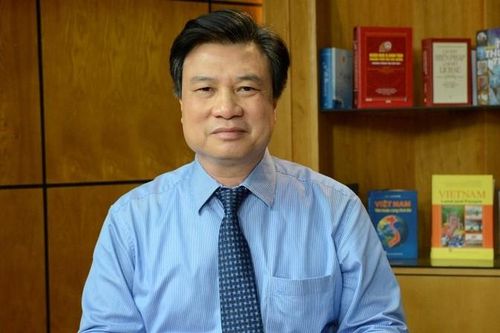 Bộ GD&ĐT lên tiếng về 'yếu tố không bình thường' của việc luyện thi và đề thi môn Sinh