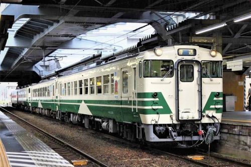 Chính phủ không đồng ý nhập khẩu 37 toa xe tự hành DMU đã qua sử dụng