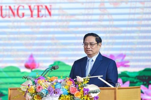 Thủ tướng chứng kiến tỉnh Hưng Yên trao quyết định cho các dự án trị giá 6 tỷ USD