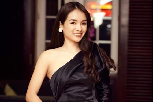 Á khôi Đinh Ngọc Phượng vui khi bị so sánh với Giáng My