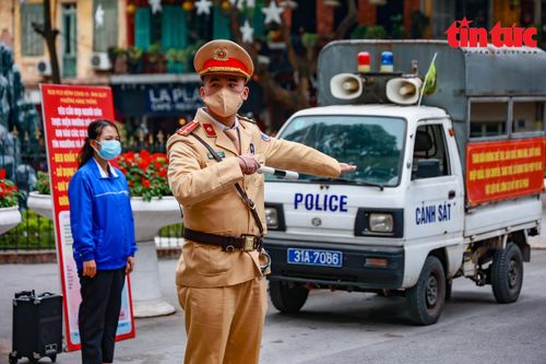 Hà Nội tăng cường các biện pháp phòng dịch quanh khu vực hồ Gươm trước đêm Noel