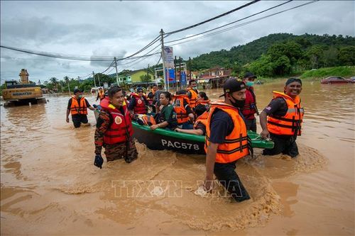 Chủ tịch nước Nguyễn Xuân Phúc gửi Điện thăm hỏi Quốc vương Malaysia
