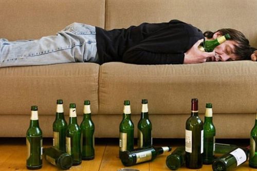 Thanh niên 29 tuổi nhập viện sau cuộc nhậu 'tới bến' với bạn bè và lời cảnh tỉnh dịp cuối năm