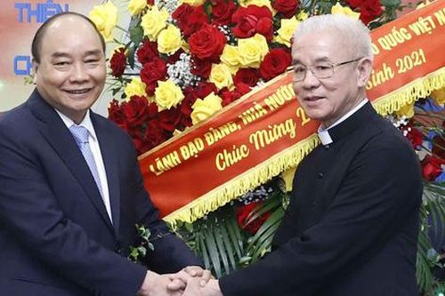 Chủ tịch nước Nguyễn Xuân Phúc chúc mừng đồng bào Công giáo nhân dịp Giáng sinh