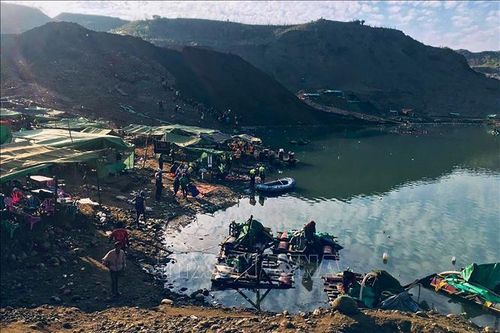 Ít hy vọng tìm thấy người sống sót sau vụ lở đất tại mỏ ngọc ở Myanmar