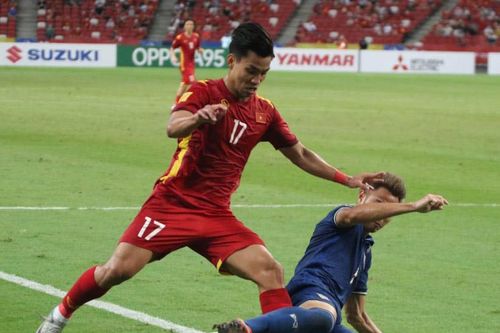 Vòng bán kết AFF Cup 2020: Đội tuyển Việt Nam thua đội tuyển Thái Lan 0-2 ở lượt đi