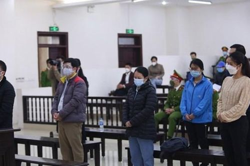 Vụ bằng giả Đại học Đông Đô: Hiệu trưởng, hiệu phó đổ lỗi cho chủ tịch HĐQT