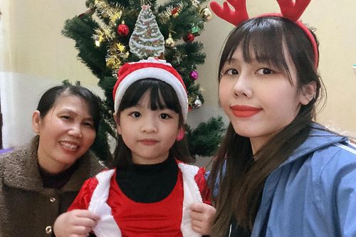 Ngại ra đường vào đêm Giáng sinh